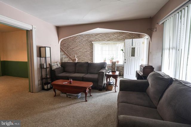 846 BUNTING ST, Pottsville, PA 17901