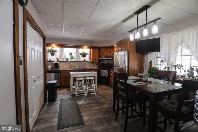 846 BUNTING ST, Pottsville, PA 17901