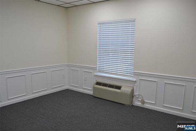 700 Godwin Avenue 210, Midland Park, NJ 07432