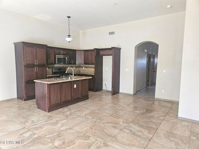 7116 COPPER TOWN Drive, El Paso, TX 79934