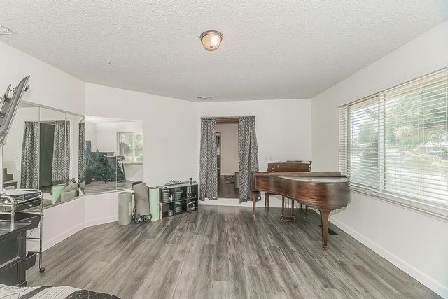 6326 N Bergeron Avenue, Fresno, CA 93704