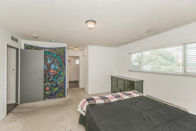 6326 N Bergeron Avenue, Fresno, CA 93704