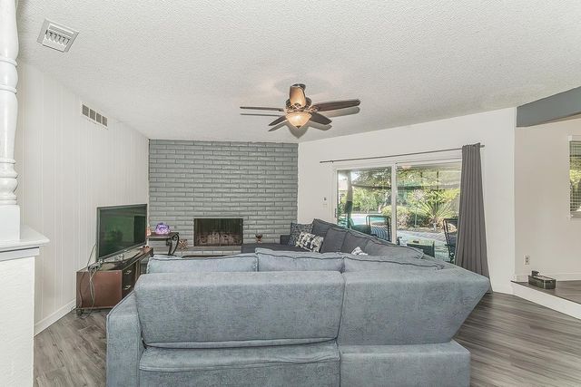 6326 N Bergeron Avenue, Fresno, CA 93704