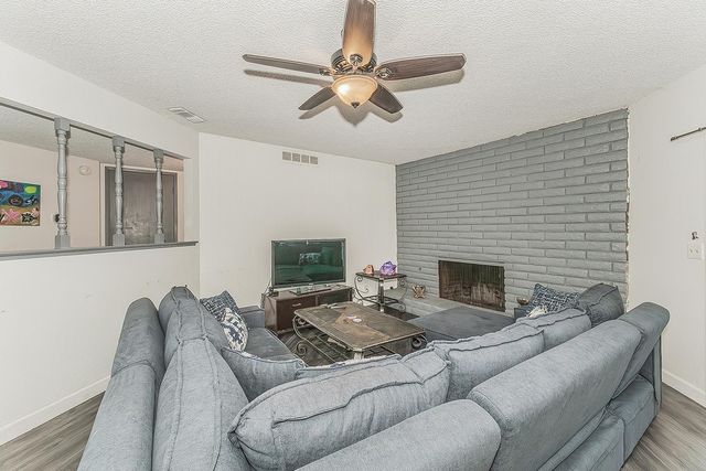 6326 N Bergeron Avenue, Fresno, CA 93704