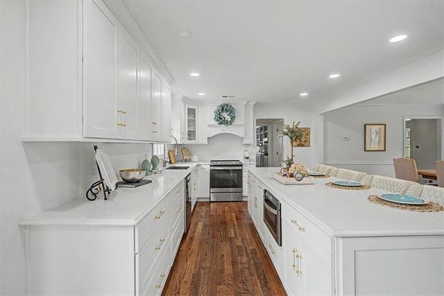 3730 Creekstone Way, Marietta, GA 30068
