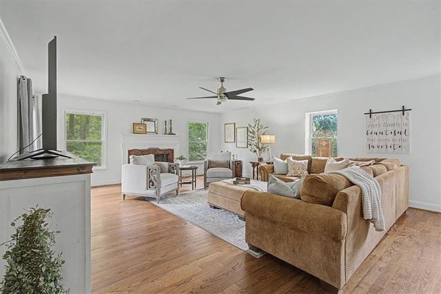3730 Creekstone Way, Marietta, GA 30068