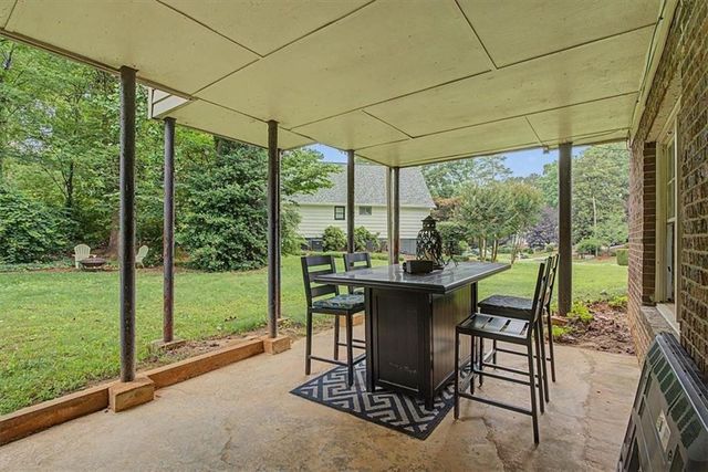 3730 Creekstone Way, Marietta, GA 30068