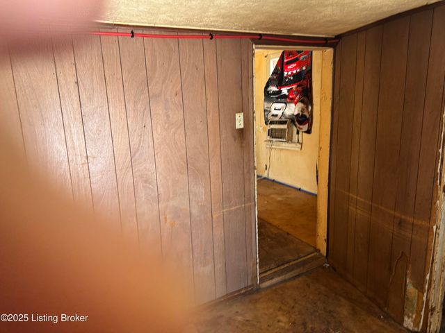 3323 Peachtree Ave, Louisville, KY 40215