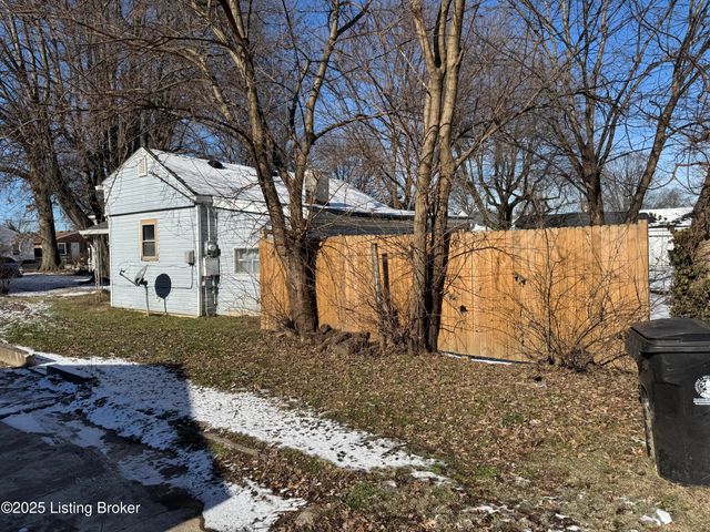 3323 Peachtree Ave, Louisville, KY 40215