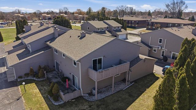 3517 Willow CIRCLE, Sheboygan, WI 53083