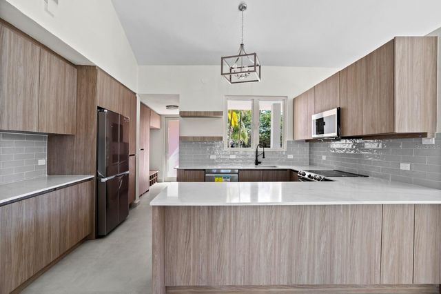 140 CAMINO DE CANA, Dorado, PR 00646