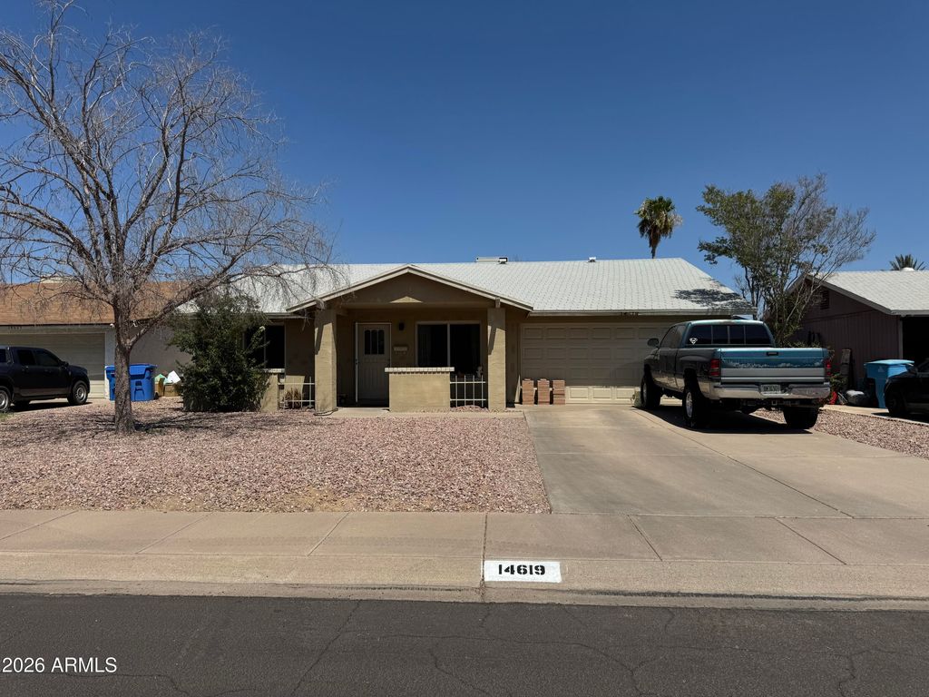 Image 1 of property listing at 14619 N 31ST Lane, Phoenix, AZ 85053