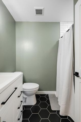 13063 Vernon Avenue, Savage, MN 55378