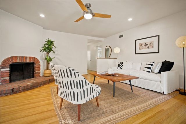 13828 Kittridge, Van Nuys, CA 91405