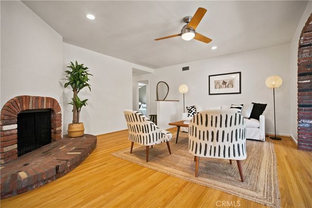 13828 Kittridge, Van Nuys, CA 91405