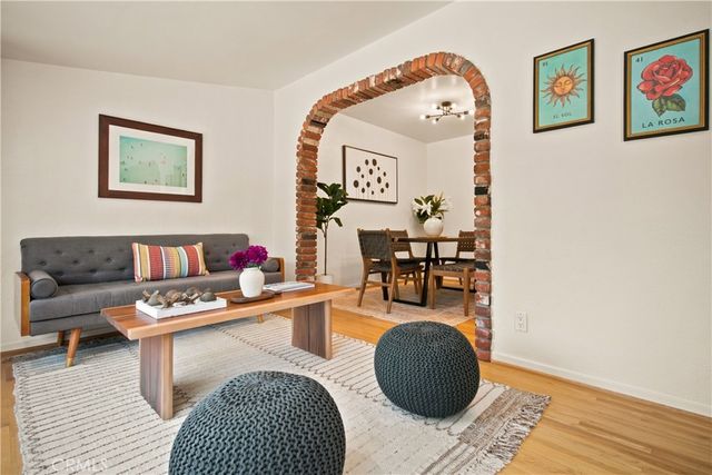 13828 Kittridge, Van Nuys, CA 91405