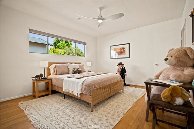 13828 Kittridge, Van Nuys, CA 91405