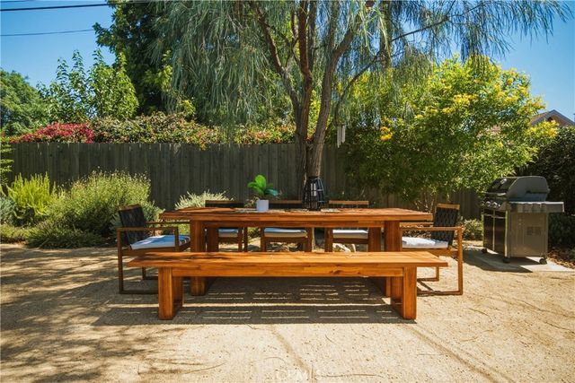 13828 Kittridge, Van Nuys, CA 91405