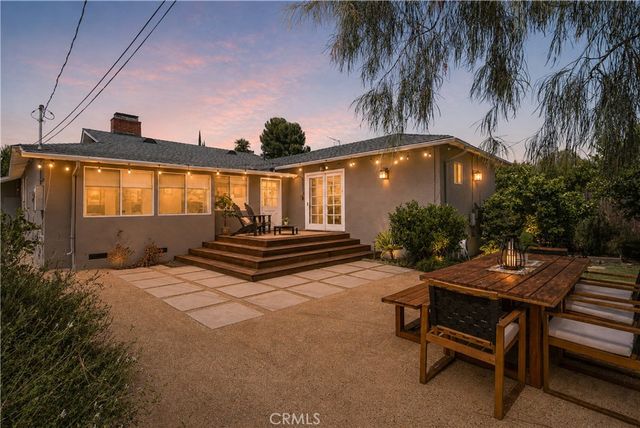 13828 Kittridge, Van Nuys, CA 91405