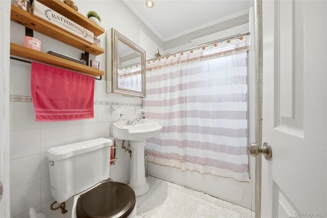 4523 Monticello Avenue, Bronx, NY 10466