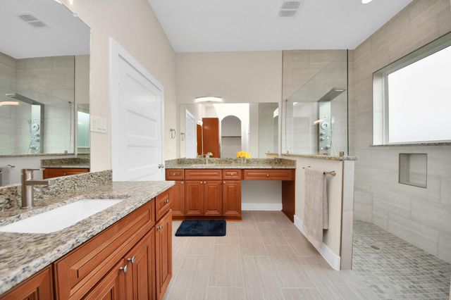 2003 Marthoman Drive, Missouri City, TX 77489