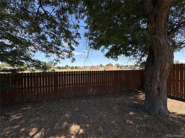 10672 Loren Ln, Denver, CO 80233