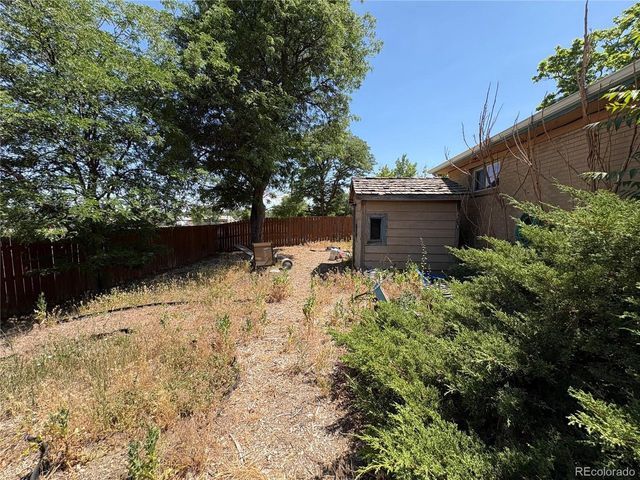 10672 Loren Ln, Denver, CO 80233
