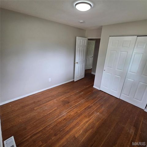 7014 Midwood Avenue, Hazelwood, MO 63042