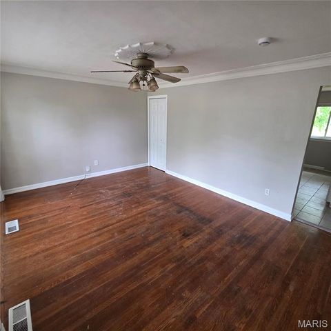 7014 Midwood Avenue, Hazelwood, MO 63042