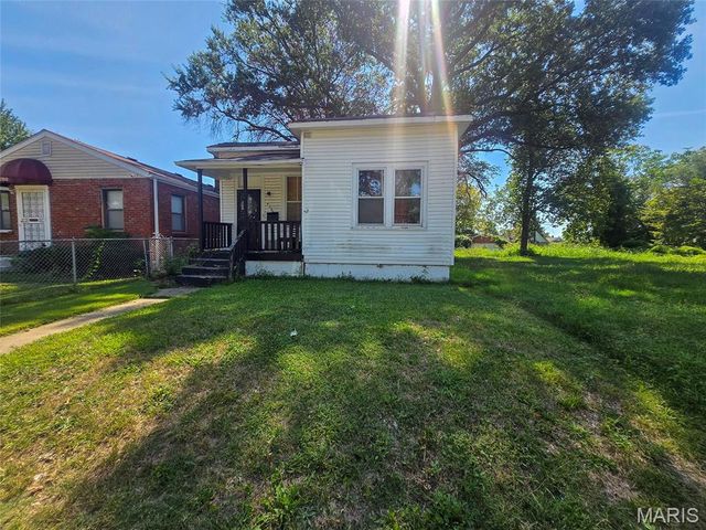 4786 Wren Avenue, St Louis, MO 63120