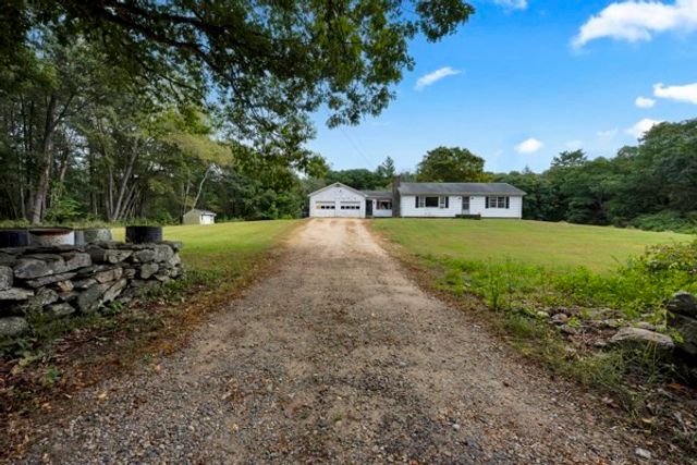 85 Blood Rd, Charlton, MA 01507
