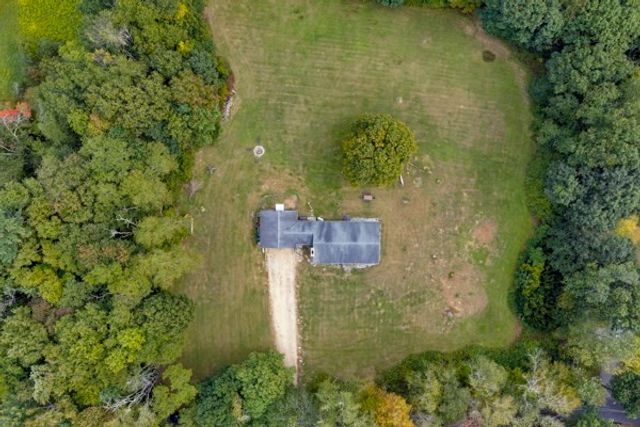 85 Blood Rd, Charlton, MA 01507