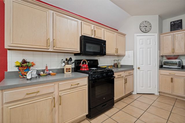 1118 Germany Drive, Cedar Hill, TX 75104