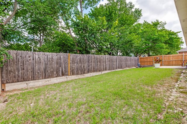1118 Germany Drive, Cedar Hill, TX 75104