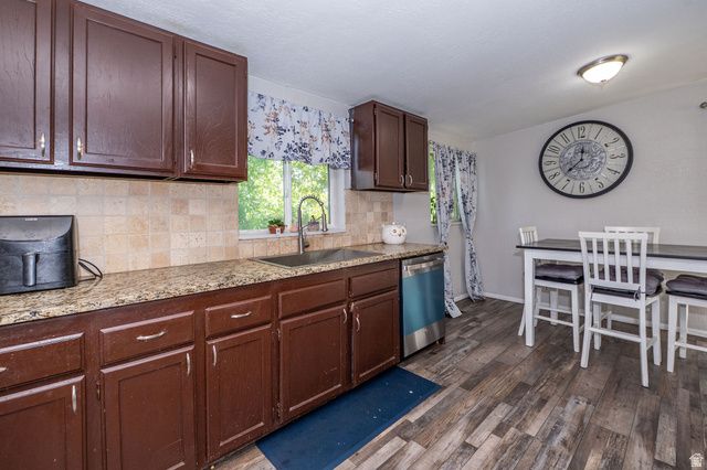 2375 W 4975 S, Roy, UT 84067