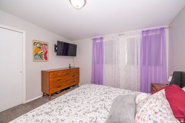 2375 W 4975 S, Roy, UT 84067