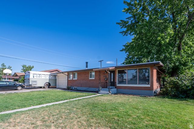 2375 W 4975 S, Roy, UT 84067