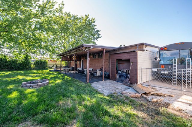 2375 W 4975 S, Roy, UT 84067
