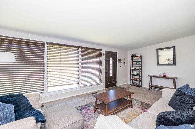 2375 W 4975 S, Roy, UT 84067