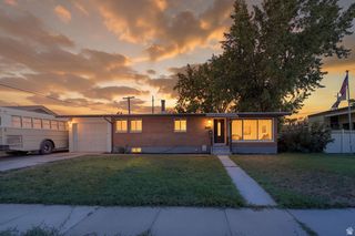 2375 W 4975 S, Roy, UT 84067