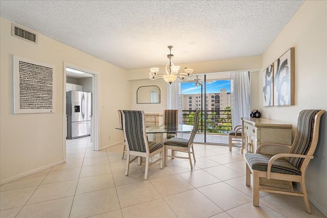7564 Regency Lake Drive 502, Boca Raton, FL 33433