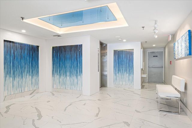 7564 Regency Lake Drive 502, Boca Raton, FL 33433