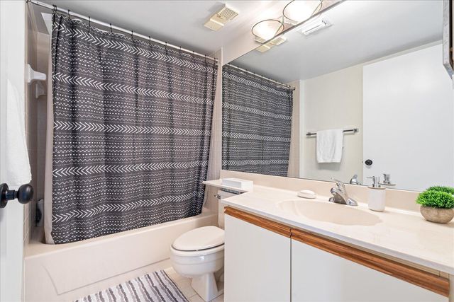 7564 Regency Lake Drive 502, Boca Raton, FL 33433