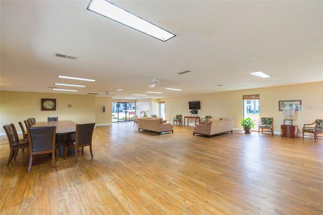 4513 S OAK DRIVE Q62A, Tampa, FL 33611