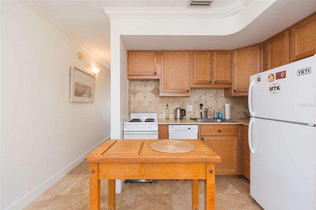 4513 S OAK DRIVE Q62A, Tampa, FL 33611