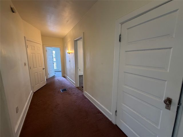 813 W 9TH Street, Erie, PA 16502