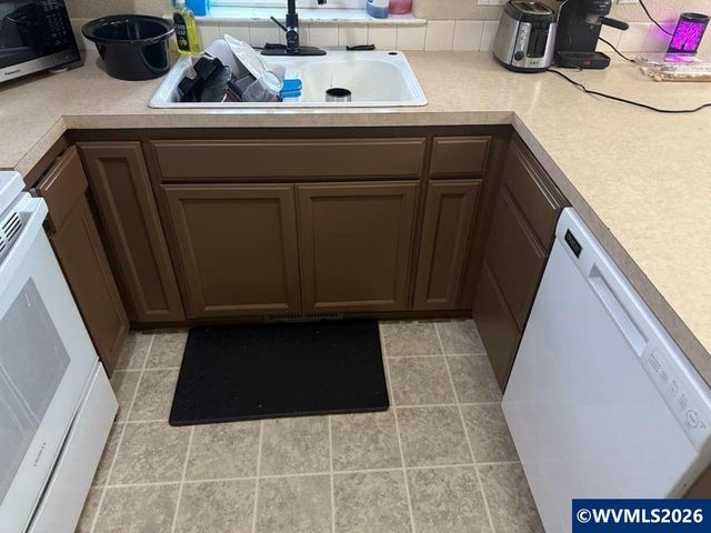 2955 Bastille Av, Salem, OR 97306