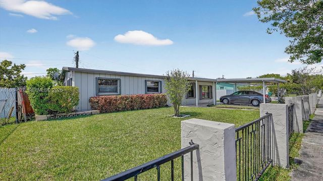 22300 SW 109th Ave, Miami, FL 33170