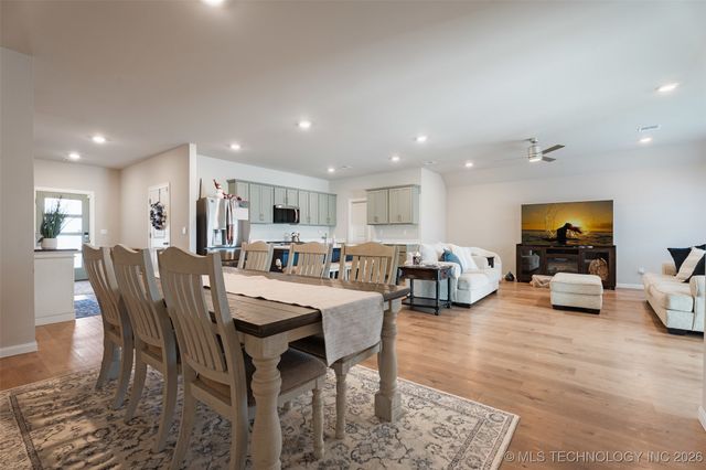 15918 E 75th Street N, Owasso, OK 74055