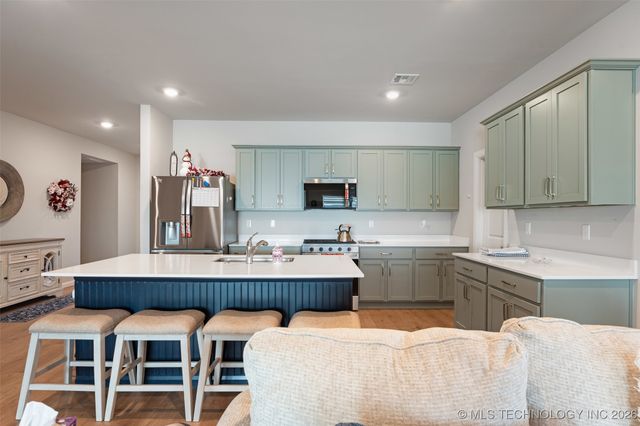 15918 E 75th Street N, Owasso, OK 74055